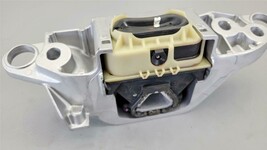 1101027032 o thumb200