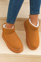 Chestnut Faux Fur Lined Suede Ankle Snow Boots - $632.08 MXN
