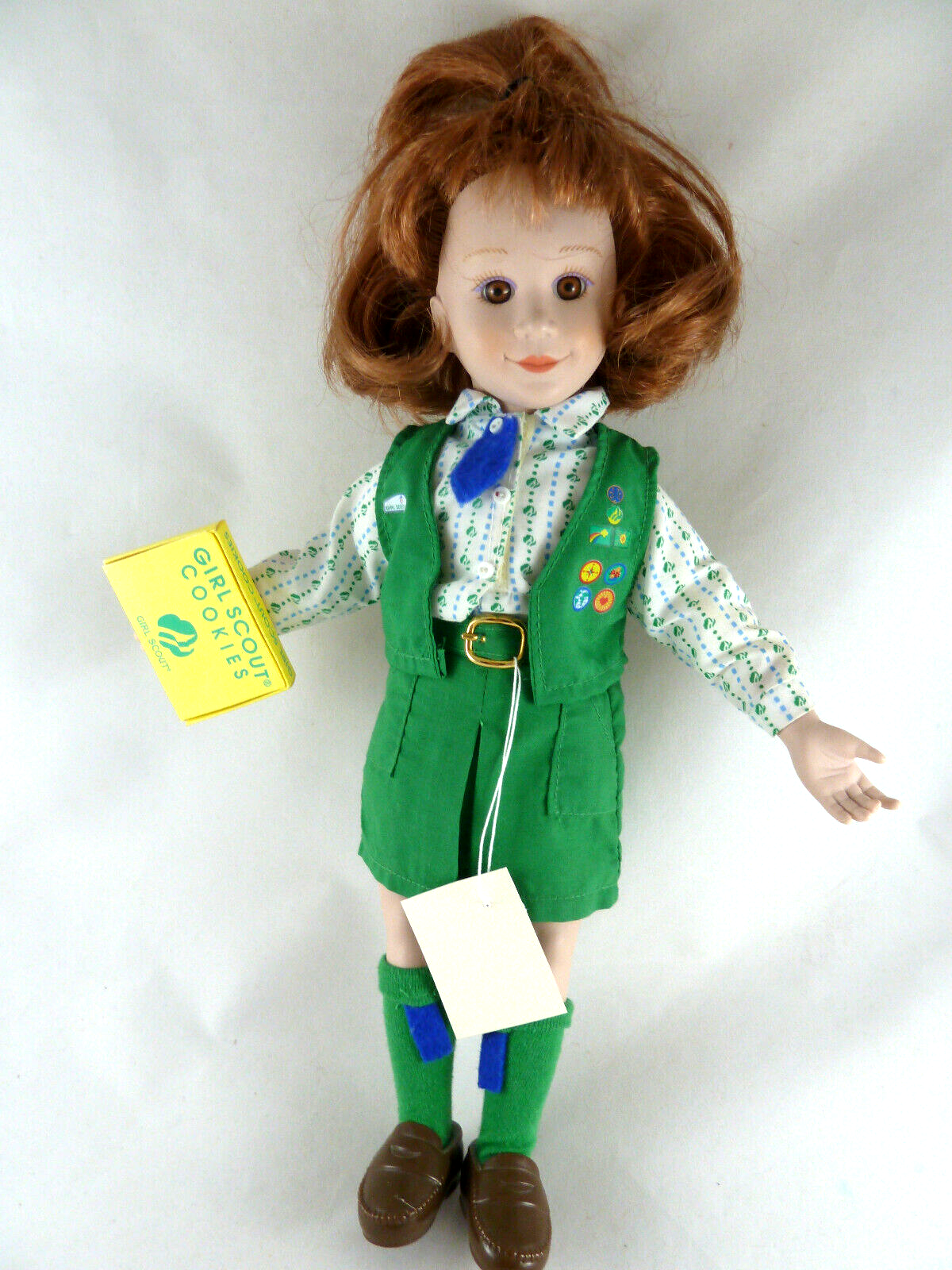 Avon Girl Scout Doll Tender Memories 14" with cookie box Green outfit Vinyl doll - £15.56 GBP