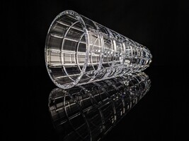 Fabergé Crystal Atelier Collection "Metropolitan" Vase - 13” H x 4.5" W x 2.5"B image 9