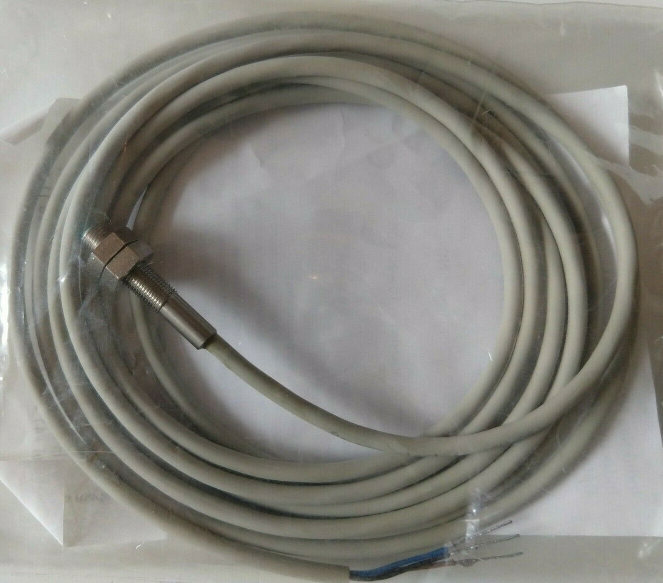 NEW  Baumer Electric IFR 05.26.45/L PNP NC Inductive Proximity Switch - $33.55