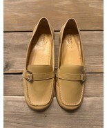 NWT Easy Spirit Slip On Loafer Leather Shoes Women&#39;s Size 6WW Light Natu... - $41.57