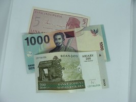 3x International Bills Currency - 1000 Indonesian Rupiah - 200 Ariary Ma... - £12.94 GBP