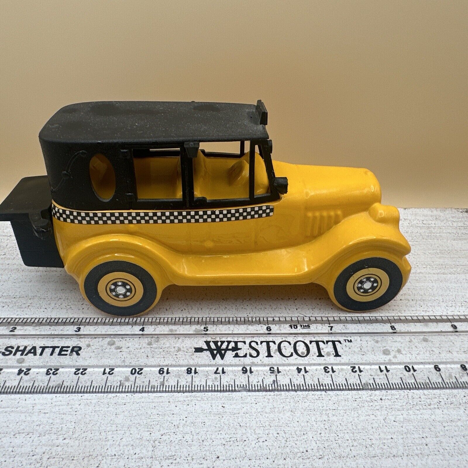 VINTAGE AVON 1926 Checker CAB 5 OZ Everest After Shave Empty BOTTLE - $3.95