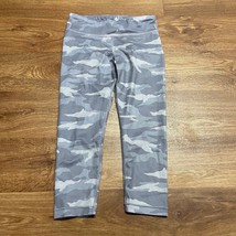 Athleta Girls Gray Camo Printed Chit Chat Capri Yoga Leggings Size 12/Large - £14.50 GBP