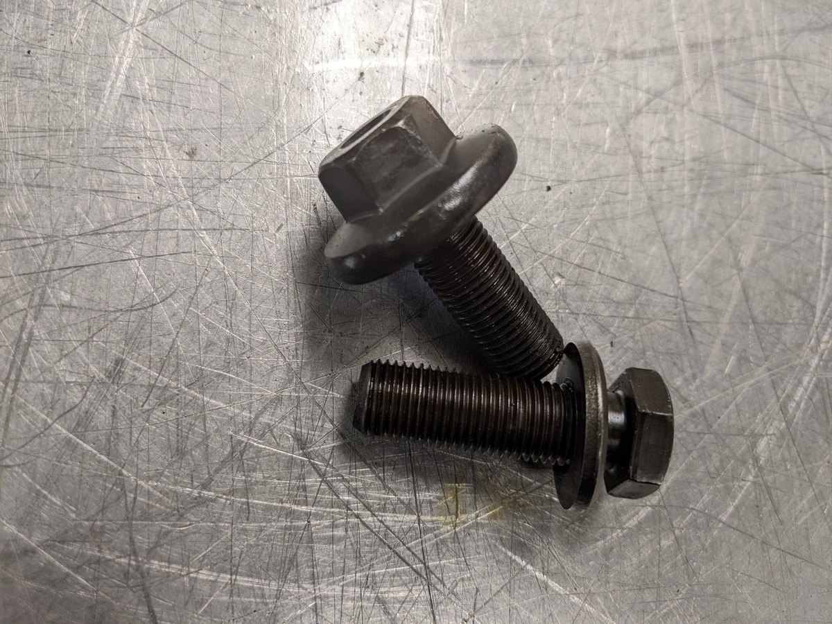 Camshaft Gear Bolts Pair From 2008 Nissan Rogue  2.5 - $20.74 Camshaft Gear Bolts Pair From 2008 Nissan Rogue  2.5 - $20.74