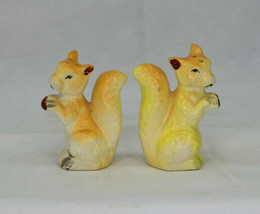 Vintage Set Of Ceramic Squirrels Pair Holding Nuts Salt And Pepper Shakers  - $13.25