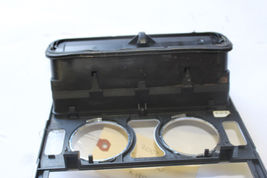 01-04 MERCEDES SLK230 SLK320 DASH CONSOLE AIR VENT RADIO HAZARD SWITCH X1806 image 9