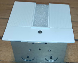 Lot of 49 WAC Lighting LED-T-RBOX1-WT for InvisiLED Recessed Channel - $28,228.03 MXN