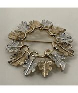 VINTAGE Sarah Coventry Oak Leaf Wreath Brooch in Silver and Gold - $9.83 CAD