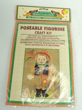 Vintage DanDee Homespun Creations Halloween Felt Scarecrow Kit - New - $12.12