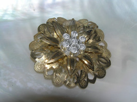 Vintage Lightweight Etched &amp; Cutout Goldtone Layered Flower with Clear Plastic - £5.57 GBP