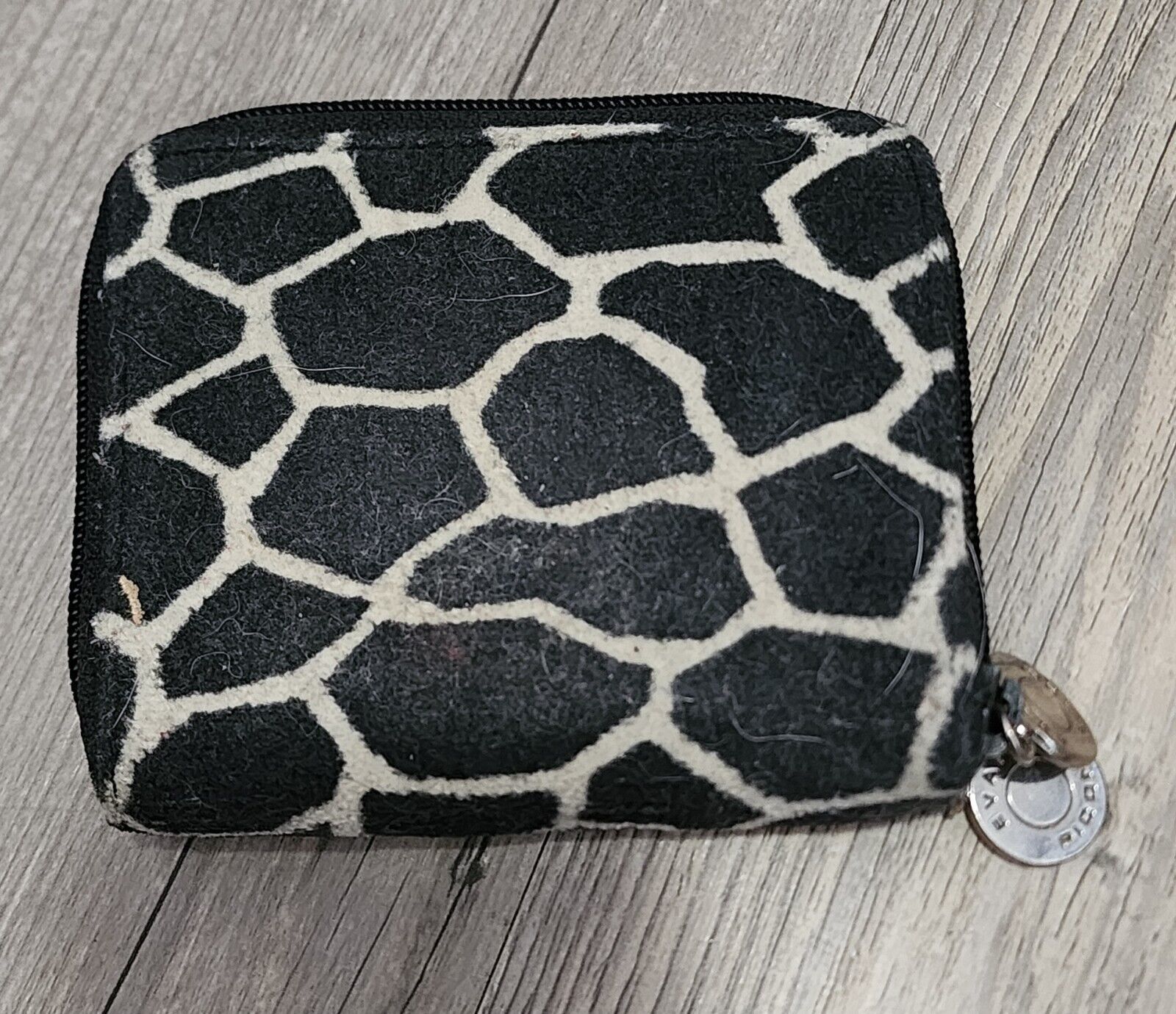 EVAN-PICONE Women&#39;s Giraffe Print Zip-Around Suede Card Holder Wallet Black - $13.23