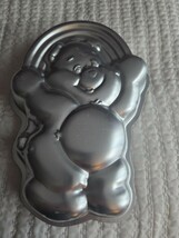 Vintage Wilton Care Bear Cake Pan 2105-2424 Aluminum Mold Rainbow 2005 - $126.15 MXN