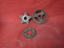Assorted Vintage Lot of Cast Iron Gear Sprocket Steampunk  #5 - £19.32 GBP