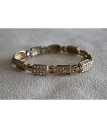 LInks Many Rhinestones Bracelet Gold Toned Fashion Jewelry 8” - $28.06 CAD
