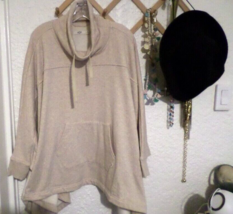 UGG Women&#39;s Charlynne Fleece Poncho Sweatshirt Oatmeal Heather Size XS/S - $49.50