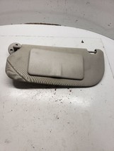 Driver Left Sun Visor With Mirror Fits 07-10 G5 1114622 - $462.43 MXN