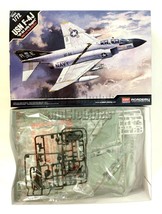 F-4 Phantom II VF-84 &quot;Jolly Rogers&quot; NAVY 1/72 Scale Plastic Model Kit - Academy - £42.58 GBP