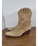 Cole Haan Cowgirl Boots D18040 Tan Suede Size 10 B Studded Boot Shoes - £22.21 GBP