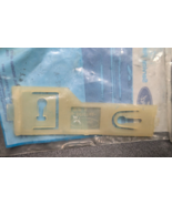 NOS Ford Lincoln D2VY-6510182-A Panel Molding Retainer Clip - £12.82 GBP