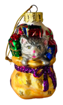 Glass Christmas Ornament Cat Kitten Peeking Out of Santa&#39;s Bag of Toys 3&quot; - £9.72 GBP