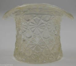 Vintage Wright Glass Daisy &amp; Button Clear Pattern Top Hat Topper 2.5&quot; T Figurine - £13.34 GBP