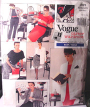 Vogue 2023 (Used) Career Wardrobe (Easy) sz 12,14,16 - £4.48 GBP