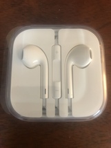 Apple EarPods Headphones Wired Brand New Unopened White 3.5mm connector - £12.04 GBP