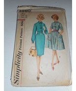 Vintage 1950s Simplicity Size Teen 10  3560 dress cut pattern bust 30 tw... - $478.77 MXN