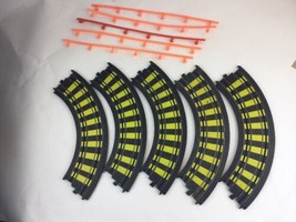 LOT OF 5 TYCO SLOT CAR 9&quot; R 1/4 CURVED TRACKS NO. B 5877 -  HO SCALE - £15.75 GBP