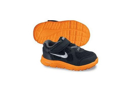 Nikeinfantblk thumb200