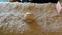 PHIL  RIZZUTO   SIGNED  AUTOGRAPH  BASEBALL  ON  SWEET SPOT  A.L.  BALL - £63.03 GBP