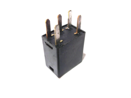 GM/OMRON/  MULTIPURPOSE  5 PRONG RELAY image 3