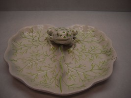 Vintage Italian Pottery Leaf Plate White Green Veins Frog Polka Dots Red Eyes - £43.16 GBP