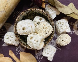 Bovine Bone Skull, Hand Carved Real Bone Skull, Ethically Sourced, Natural Bone, - £11.85 GBP