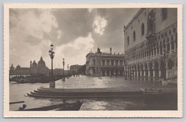 RPPC Venezia Palazzo Ducale And San Marco Piazza View Italy Vintage Postcard - £13.04 GBP