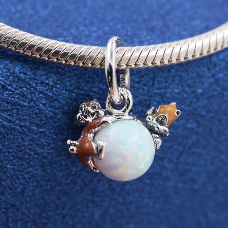 925 Sterling silver Disney Chip & Dale Bauble Dangle Charm  793532C01