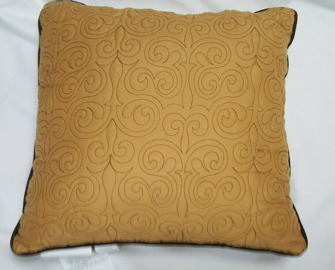 Hallmart Collectibles 14" X 14" Decorative Pillow T410642 - $11.87