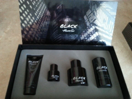 Kenneth Cole Black 4 Piece Gift Set For Men - New With Tags in Box  - £70.34 GBP