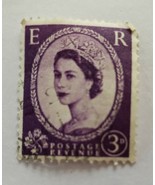 Vintage E R Wilding Queen Elizabeth II Postage Stamp Purple 1957 England... - £41.98 GBP