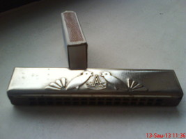 VINTAGE SOVIET RUSSIAN USSR  HARMONICA ABOUT 1970 - £35.74 GBP
