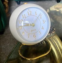Vintage Style Metal Desk Clock, Retro Table Analog Alarm Clock Silent No... - €15,47 EUR
