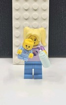 LEGO Minifigure CMF Series 16 Babysitter Complete Retired - $171.36 MXN