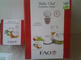 FAO Schwarz Baby Chef Freshness Saver with 4 containers BPA Free Vacuum ... - $35.99