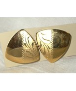 jc63 Gold Toned Engraveable Cufflinks Etched engraved Triangle shape - £7.04 GBP
