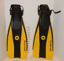U.S. US Divers Yellow DIVING Swim FINS FLIPPERS SIZE 4.5-8.5 S-L Scuba - $29.65