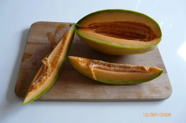 Top Seller 50 Banana Cantaloupe Melon Fruit Cucumis Melo Seeds - £11.48 GBP