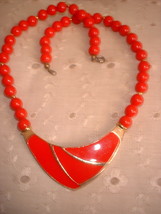 Vintage Jewelry Deco Style  Red Enamel Plastic Beaded Neckla - £9.56 GBP