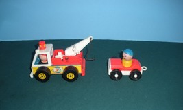 Vintage Fisher Price Little People #718 Tow Truck and Car Comp/EXC+++-NR... - £35.84 GBP